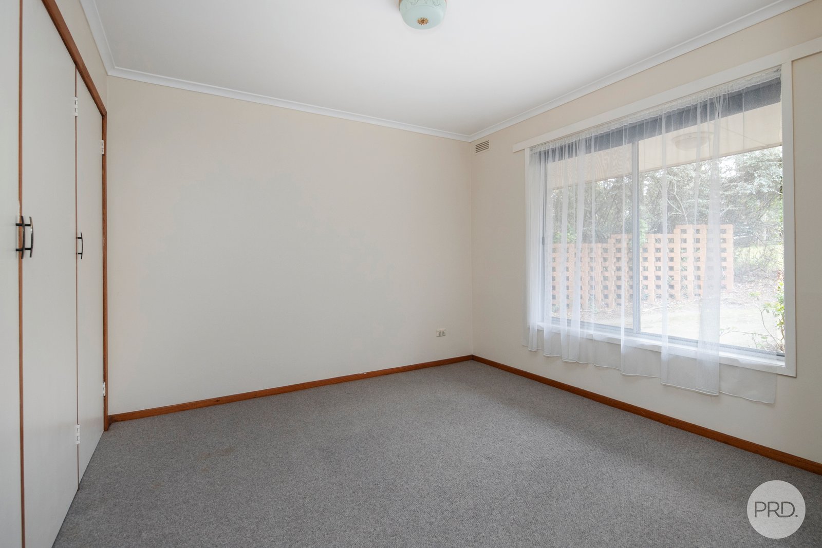 1/2042 Geelong Road MOUNT HELEN 9