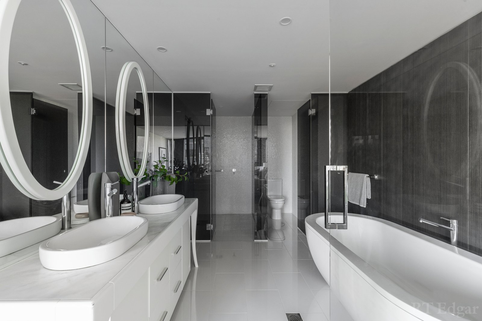 Real Estate and Property in 1204/454 St Kilda Road, Melbourne, VIC