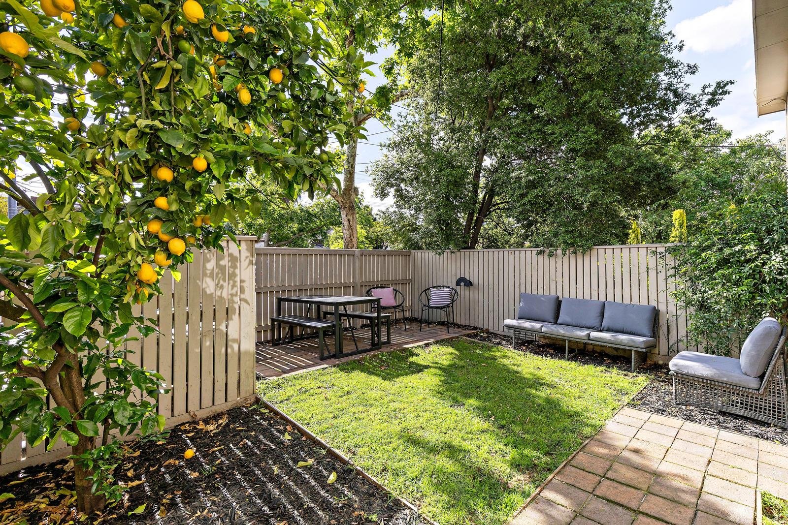 1/205 Station Street, Fairfield VIC 3078