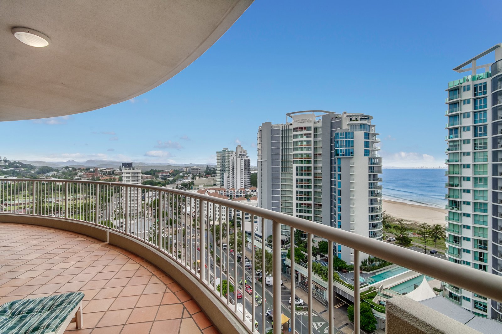 1205/2-4 Stuart Street TWEED HEADS 2