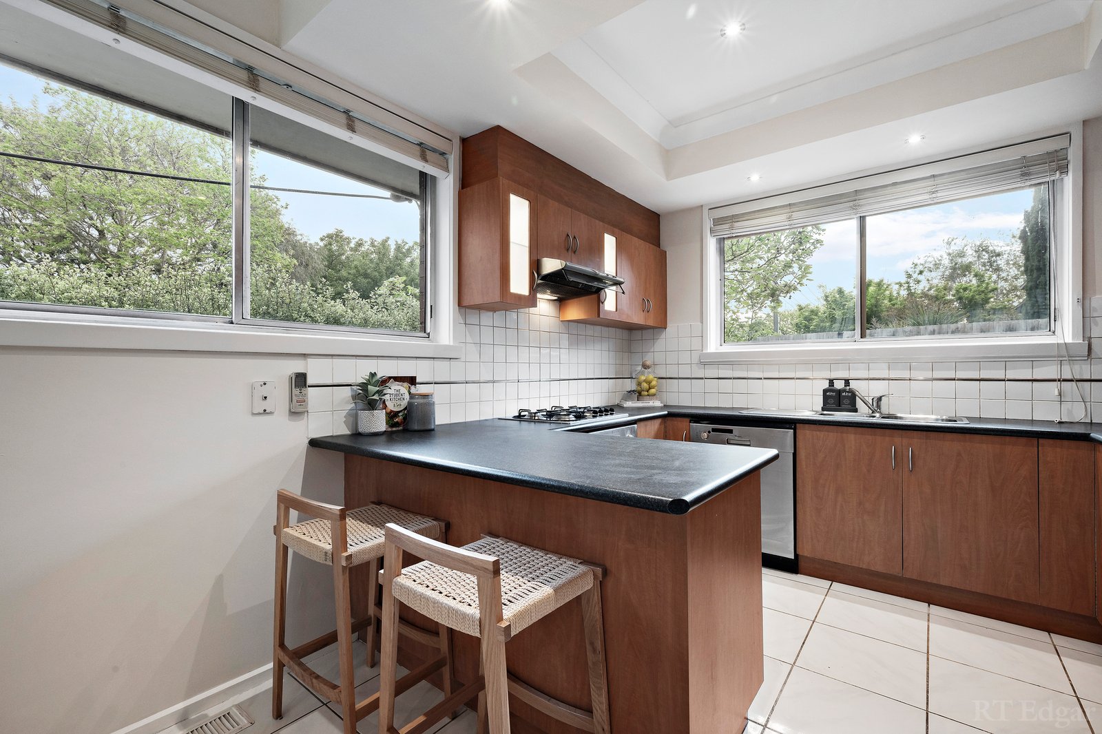 Real Estate and Property in 1/206 Union Road, Surrey Hills, VIC