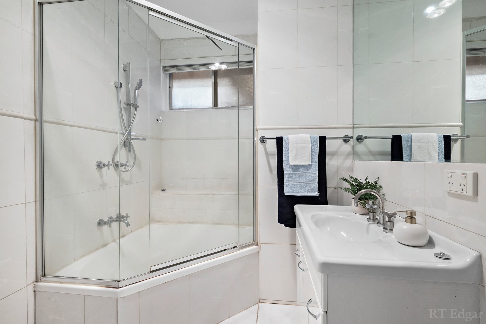 Real Estate and Property in 1/206 Union Road, Surrey Hills, VIC