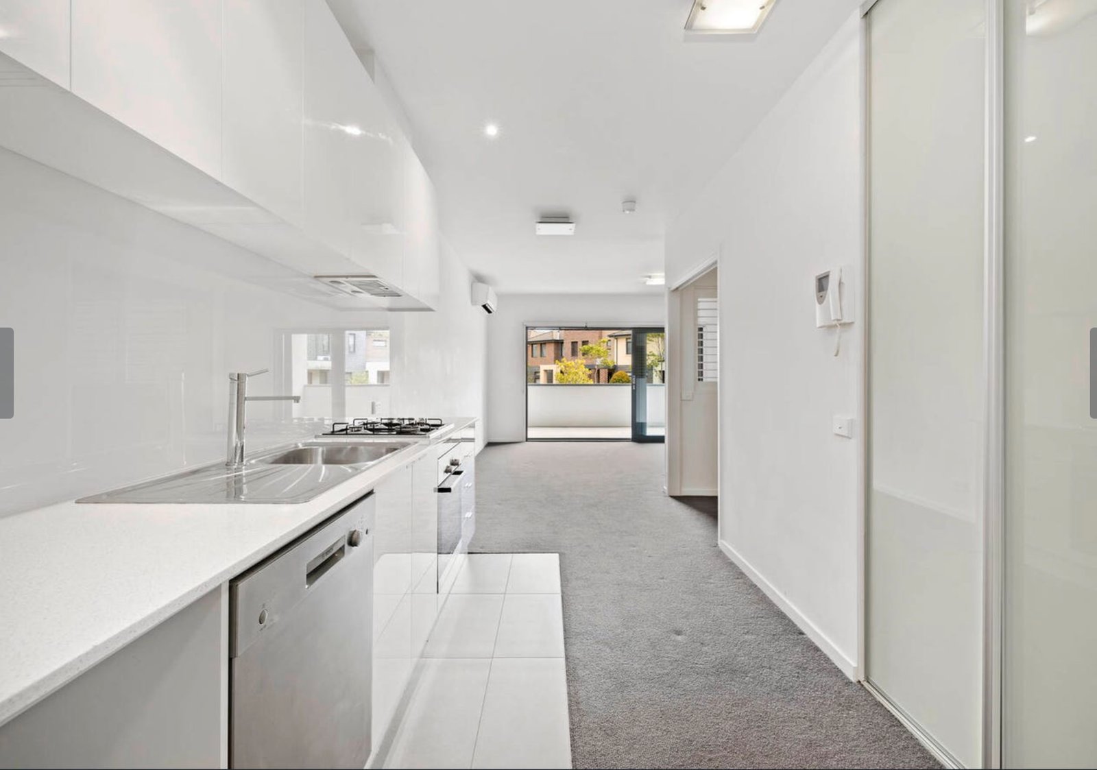 Gallery: 120/60 Autumn Terrace