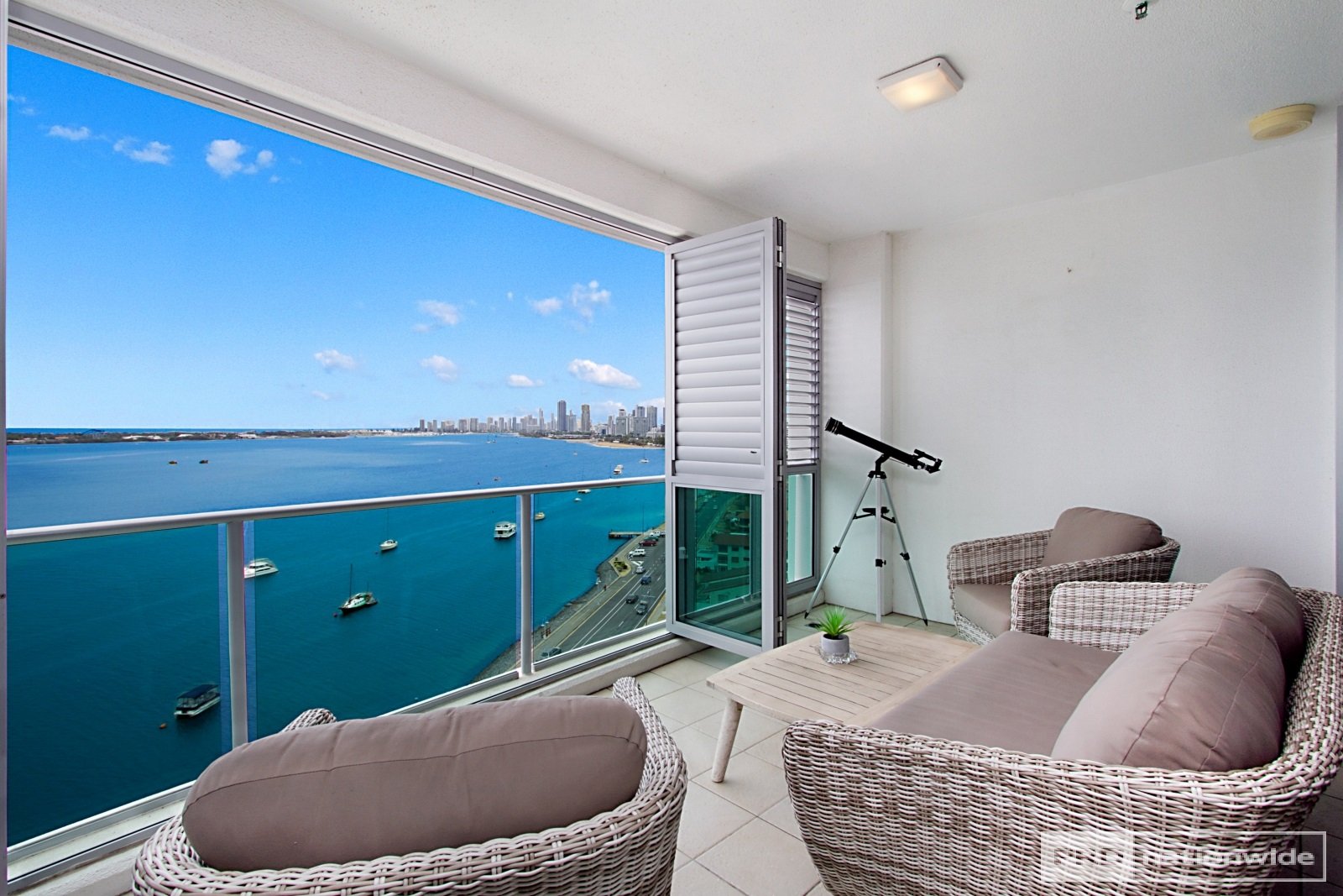 1206/300 Marine Parade LABRADOR 2