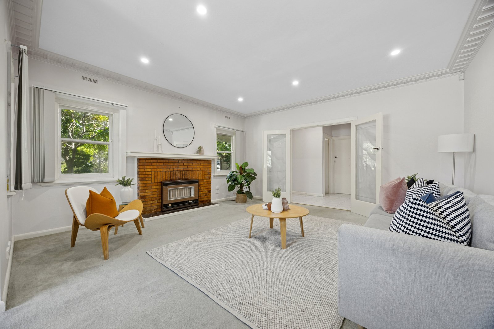 Gallery: 1207 Riversdale Road