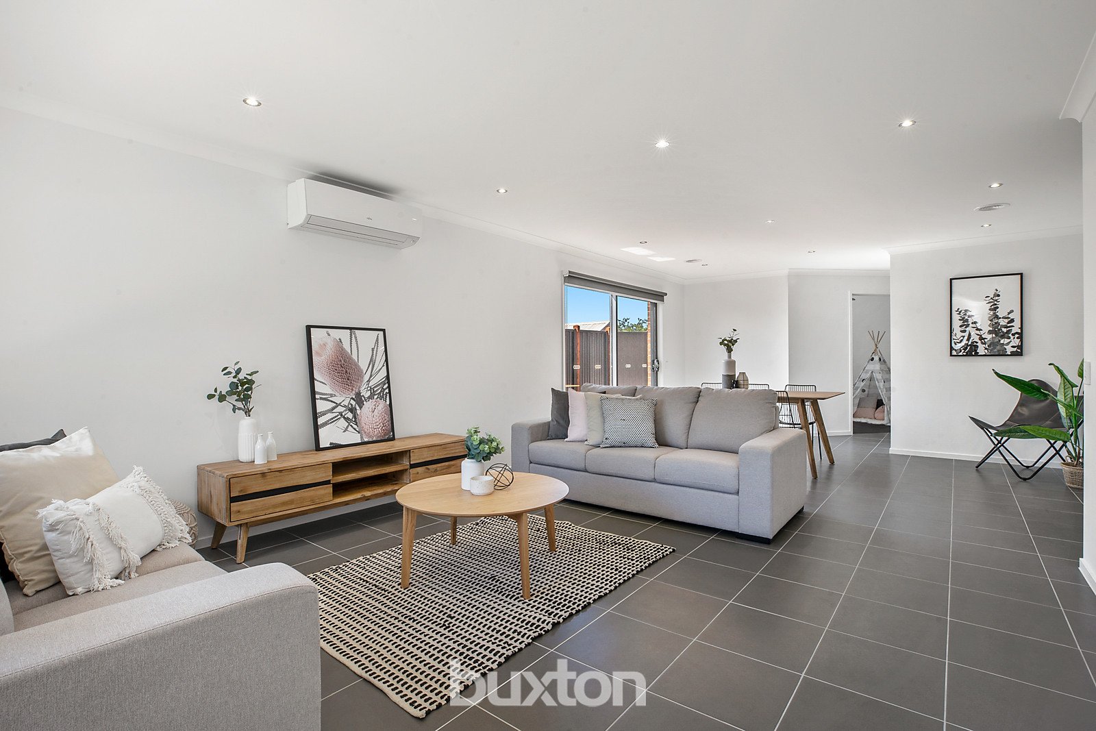 Gallery: 1/207 Separation Street