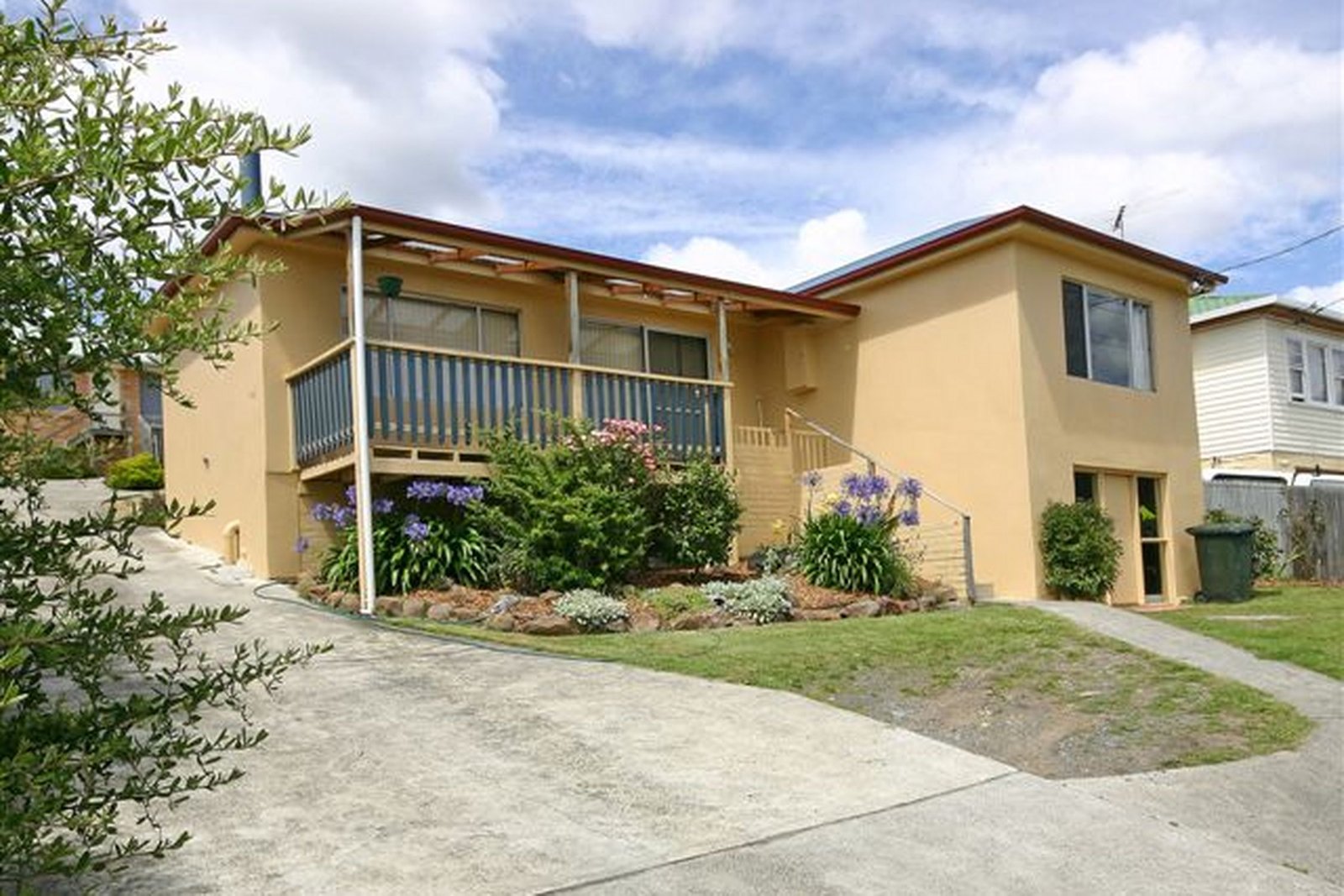 1/207 Tolosa Street GLENORCHY 1