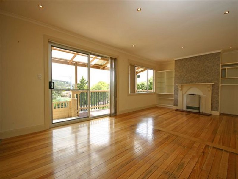 1/207 Tolosa Street GLENORCHY 5
