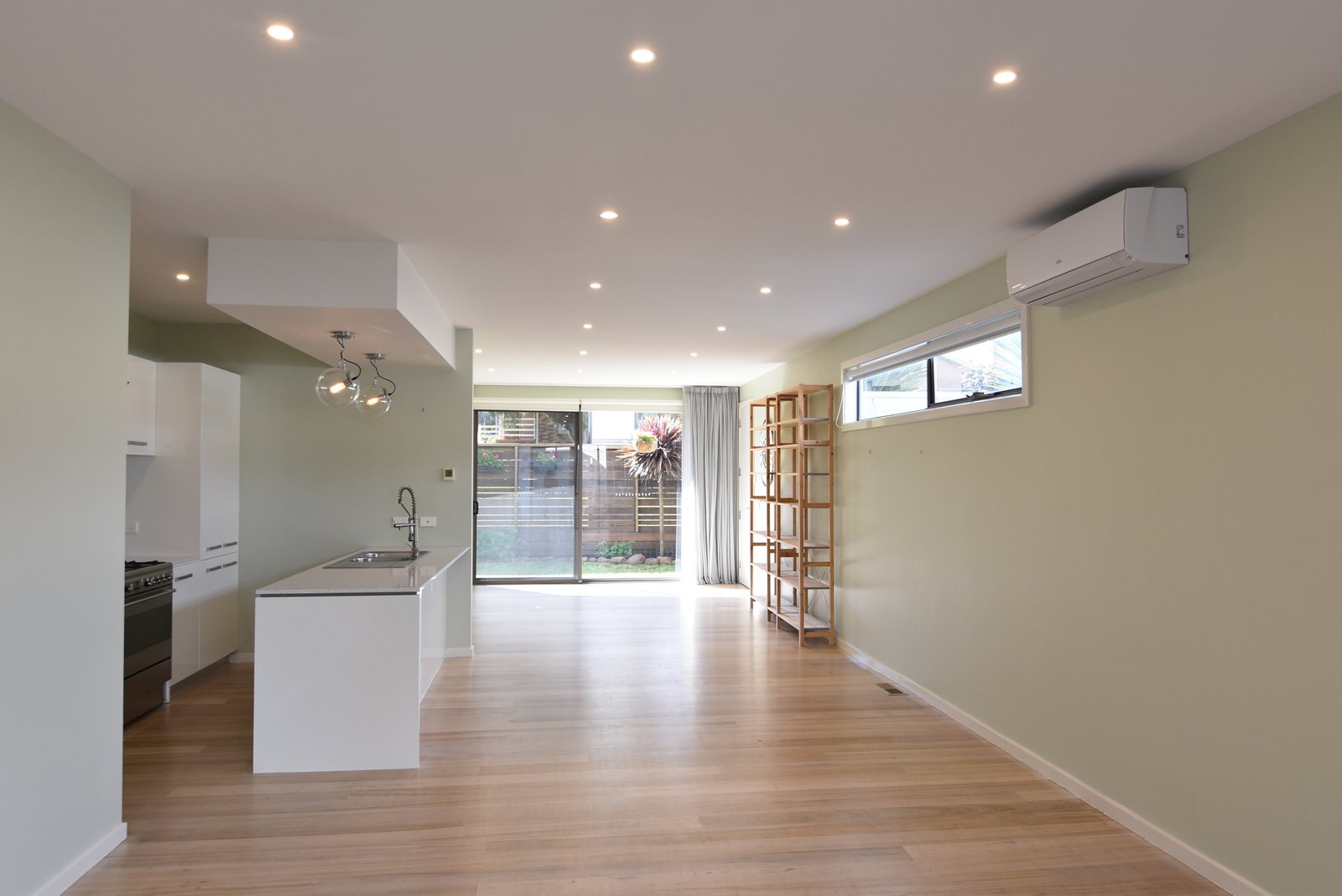 Gallery: 1/207 West Fyans Street