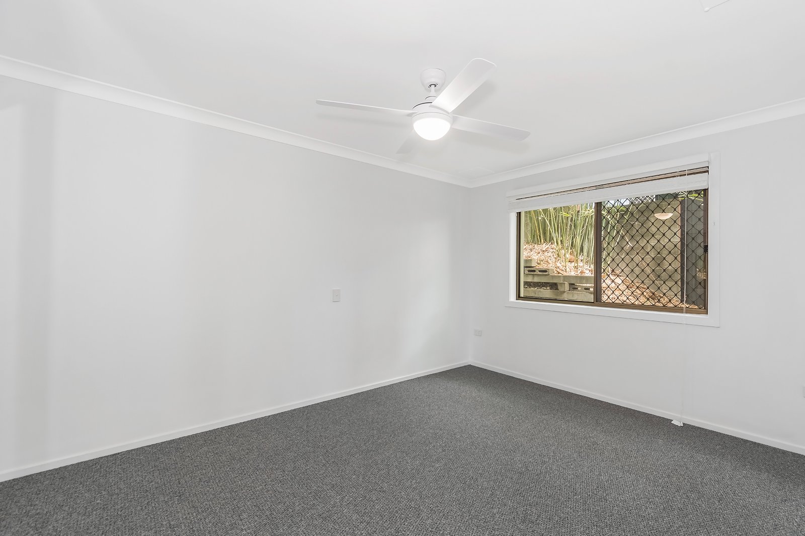 1/2073 Gold Coast Highway MIAMI 3