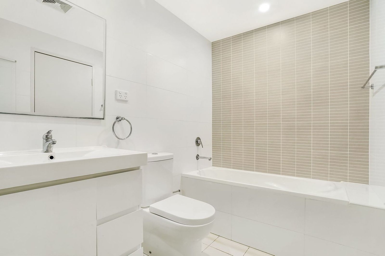 1207/43-45 Wilson Street BOTANY 5