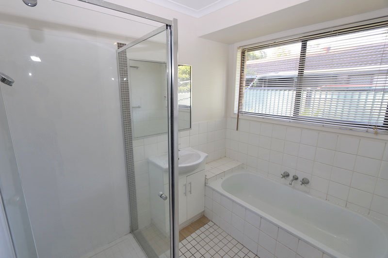 1/208 Olsen Avenue ARUNDEL 8
