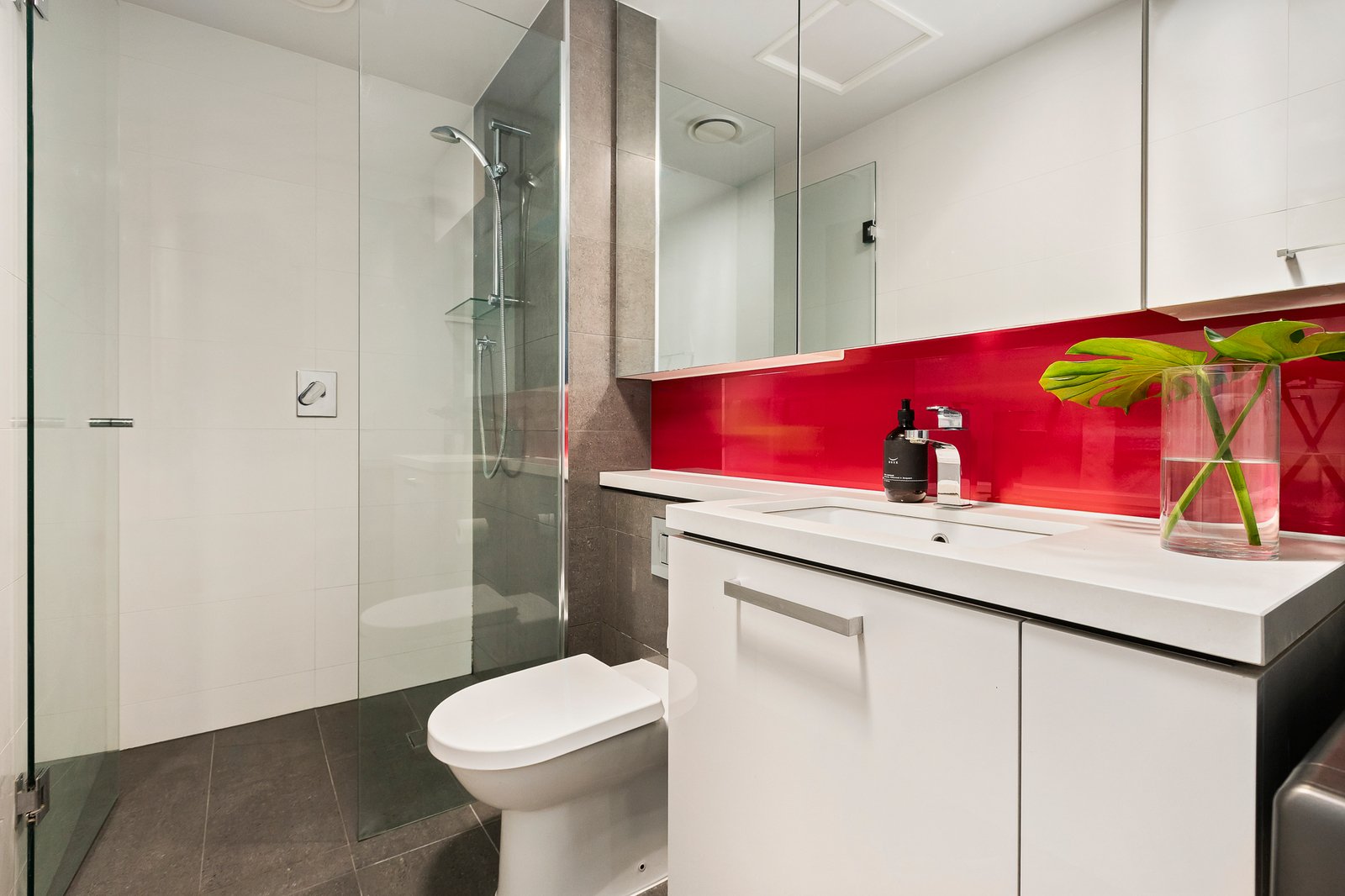 120/81-83 Riversdale Road, Hawthorn, 3122