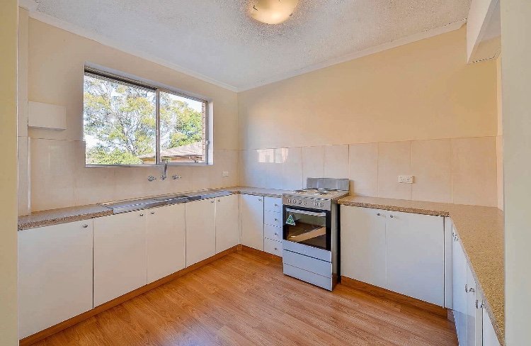 12/1-2 The Crescent PENRITH 2