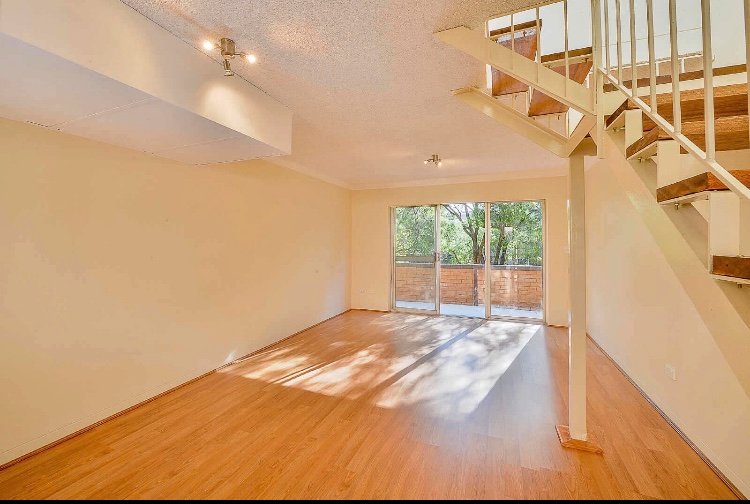 12/1-2 The Crescent PENRITH 4