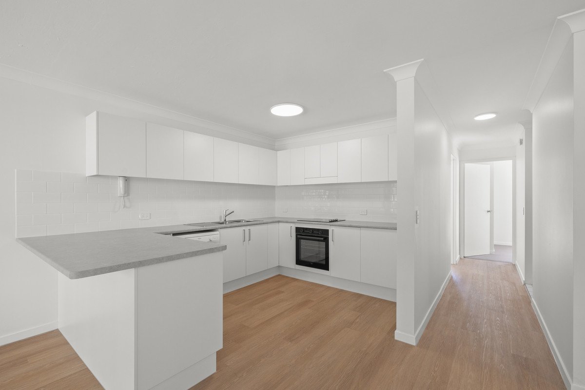 1/21-23 Bullimah Avenue Burleigh Heads 2