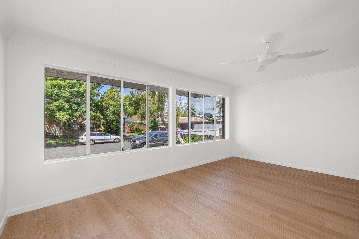 1/21-23 Bullimah Avenue Burleigh Heads 4