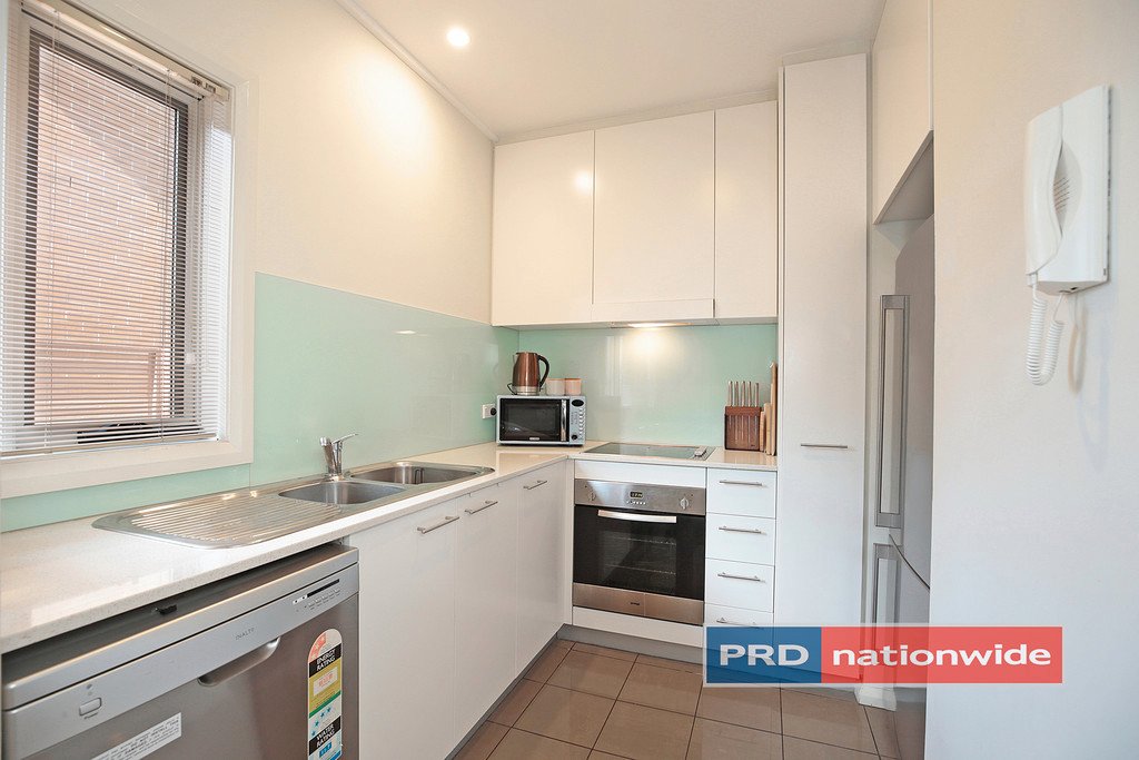 1/21-25 Orth Street KINGSWOOD 4