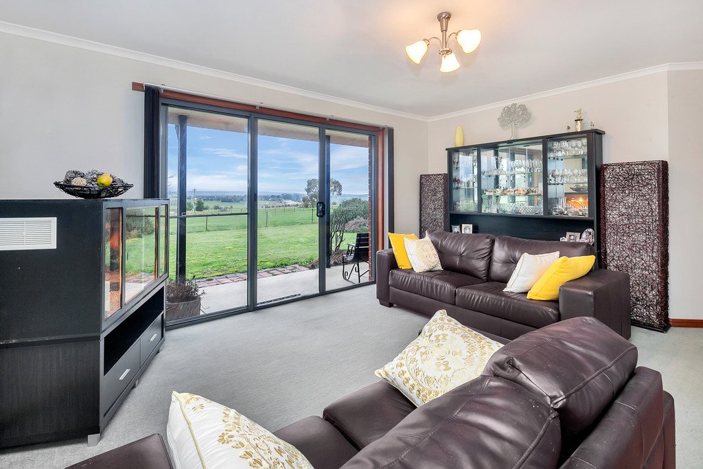 121 Basin Road SCARSDALE 4
