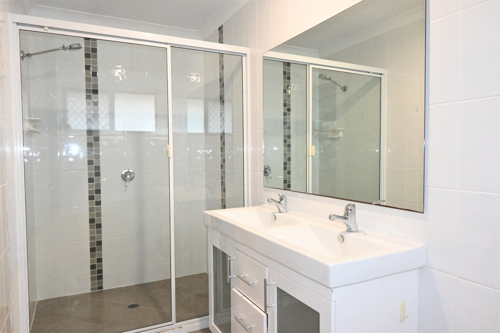 1/21 Bauhinia Drive  BOYNE ISLAND 11