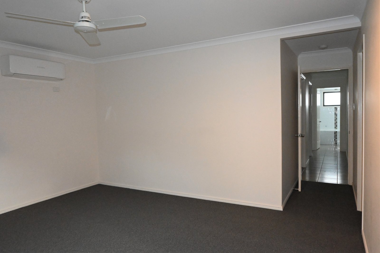 1/21 Bauhinia Drive  BOYNE ISLAND 13