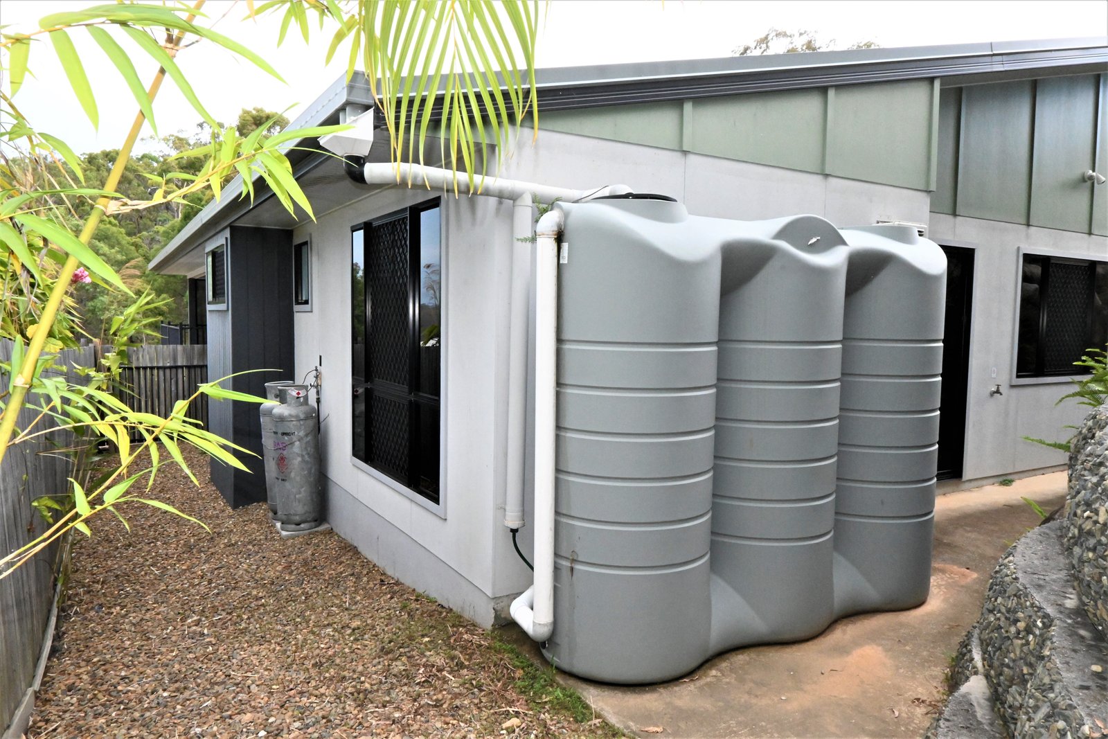 1/21 Bauhinia Drive  BOYNE ISLAND 33