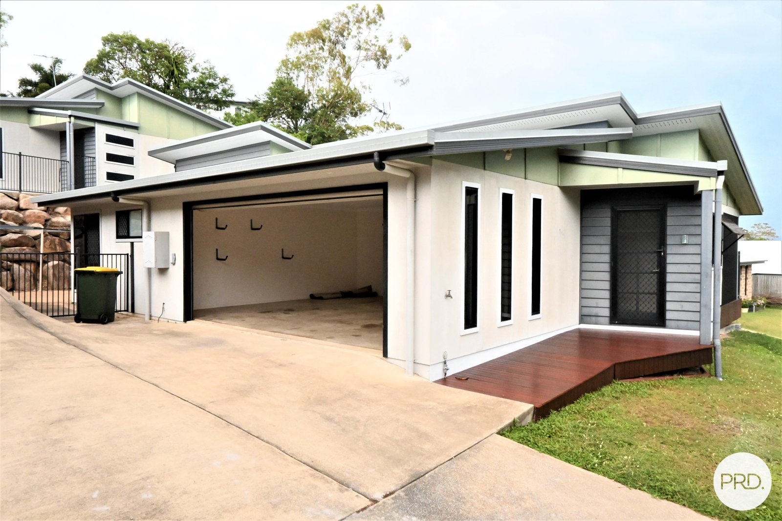 1/21 Bauhinia Drive  BOYNE ISLAND 34