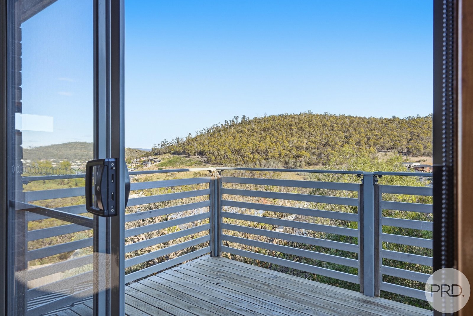 1/21 Bellemont Court GEILSTON BAY 13