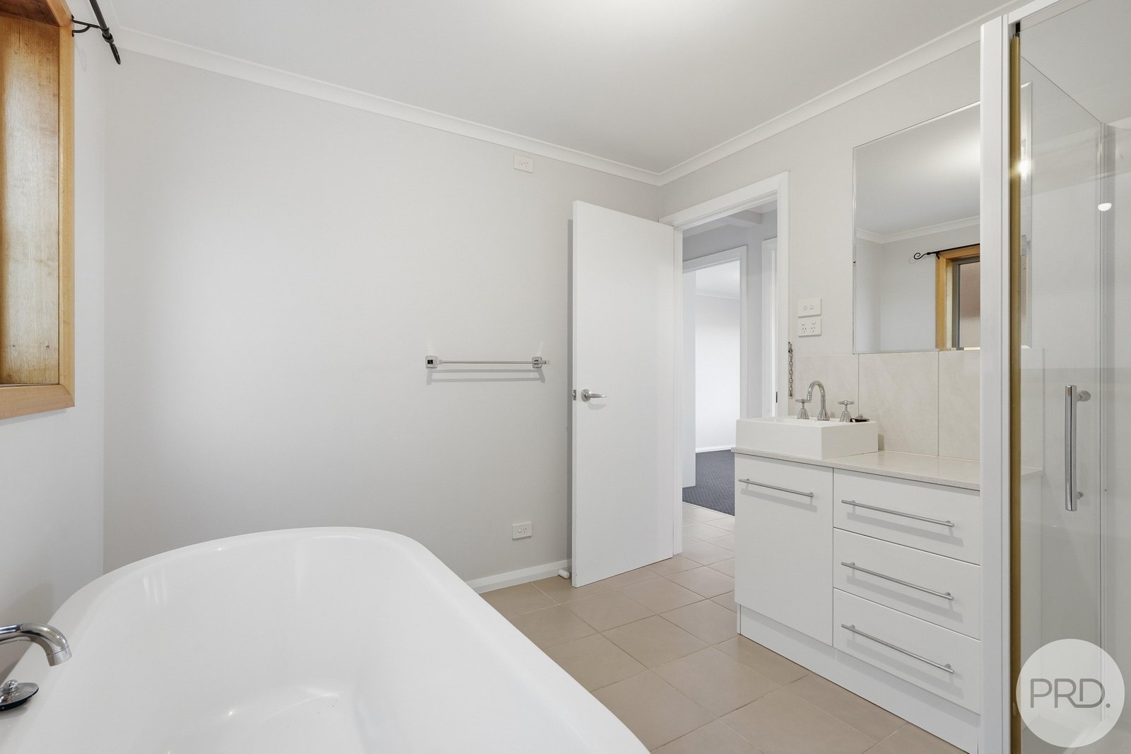 1/21 Bellemont Court GEILSTON BAY 23