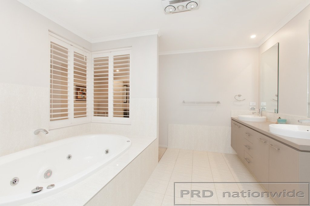 121 Bolwarra Park Drive BOLWARRA HEIGHTS 19