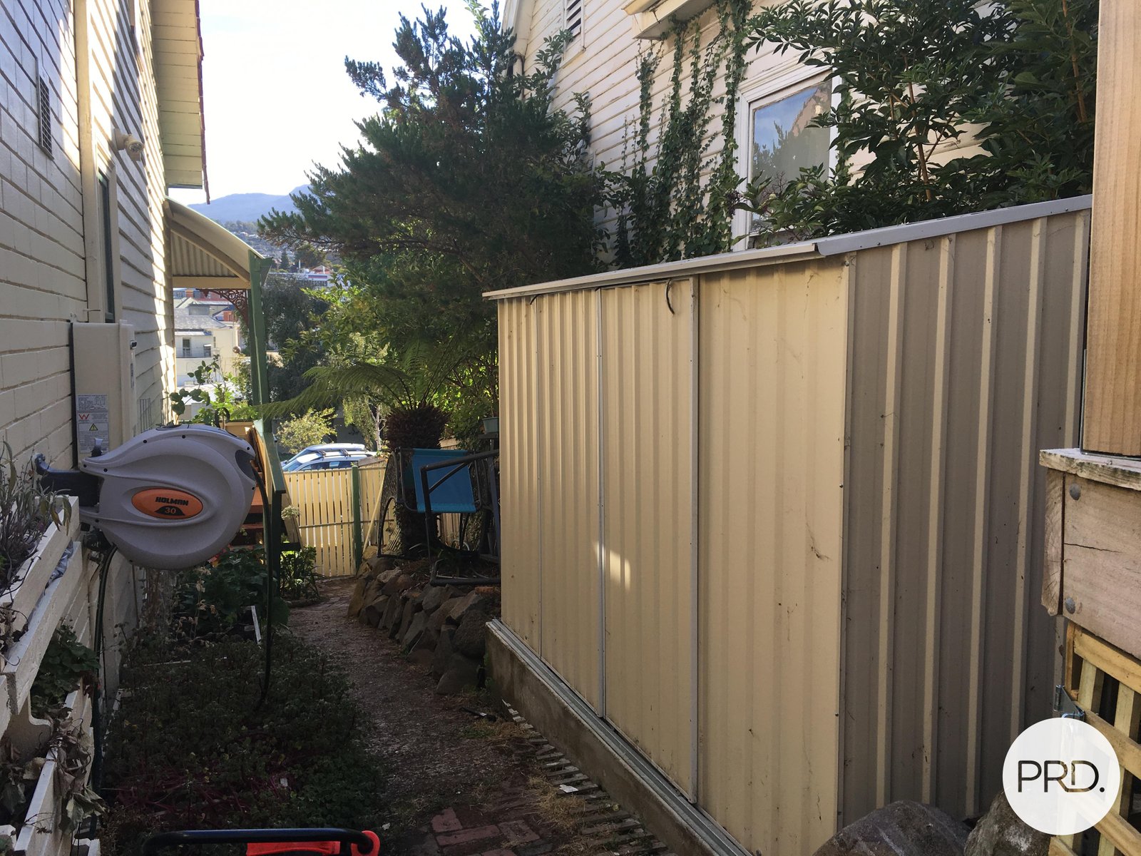 121 BROOKER Avenue GLEBE 10