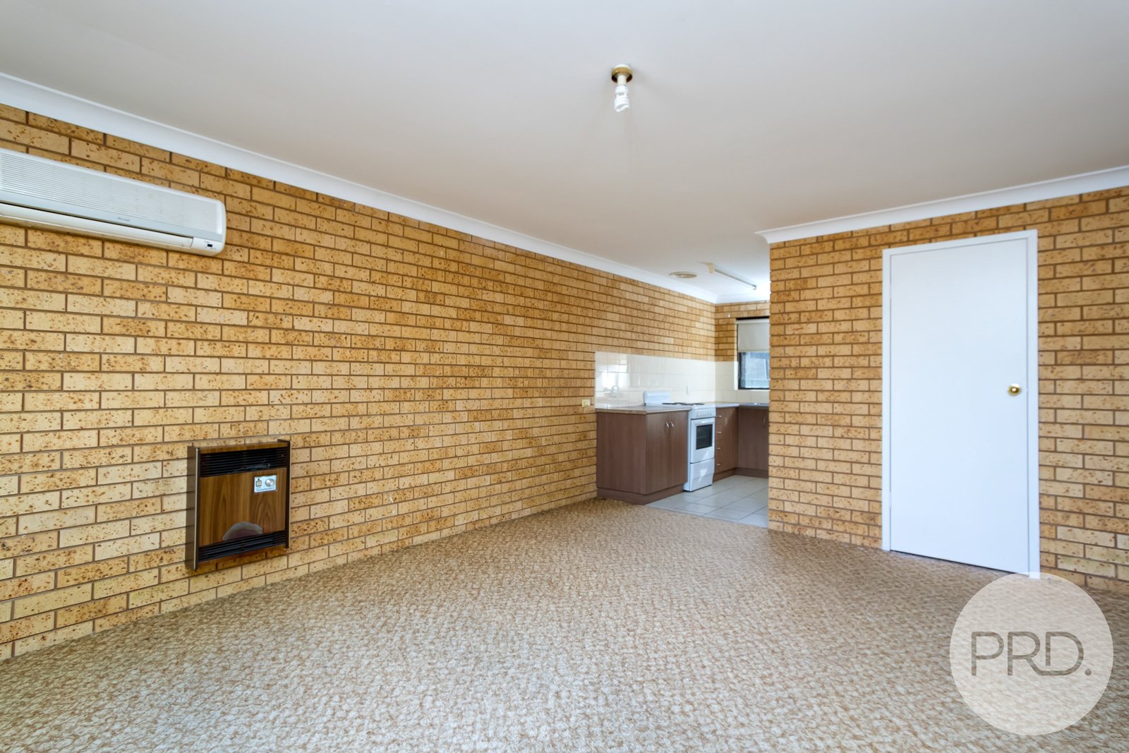 1/21 Brunskill Avenue FOREST HILL 4