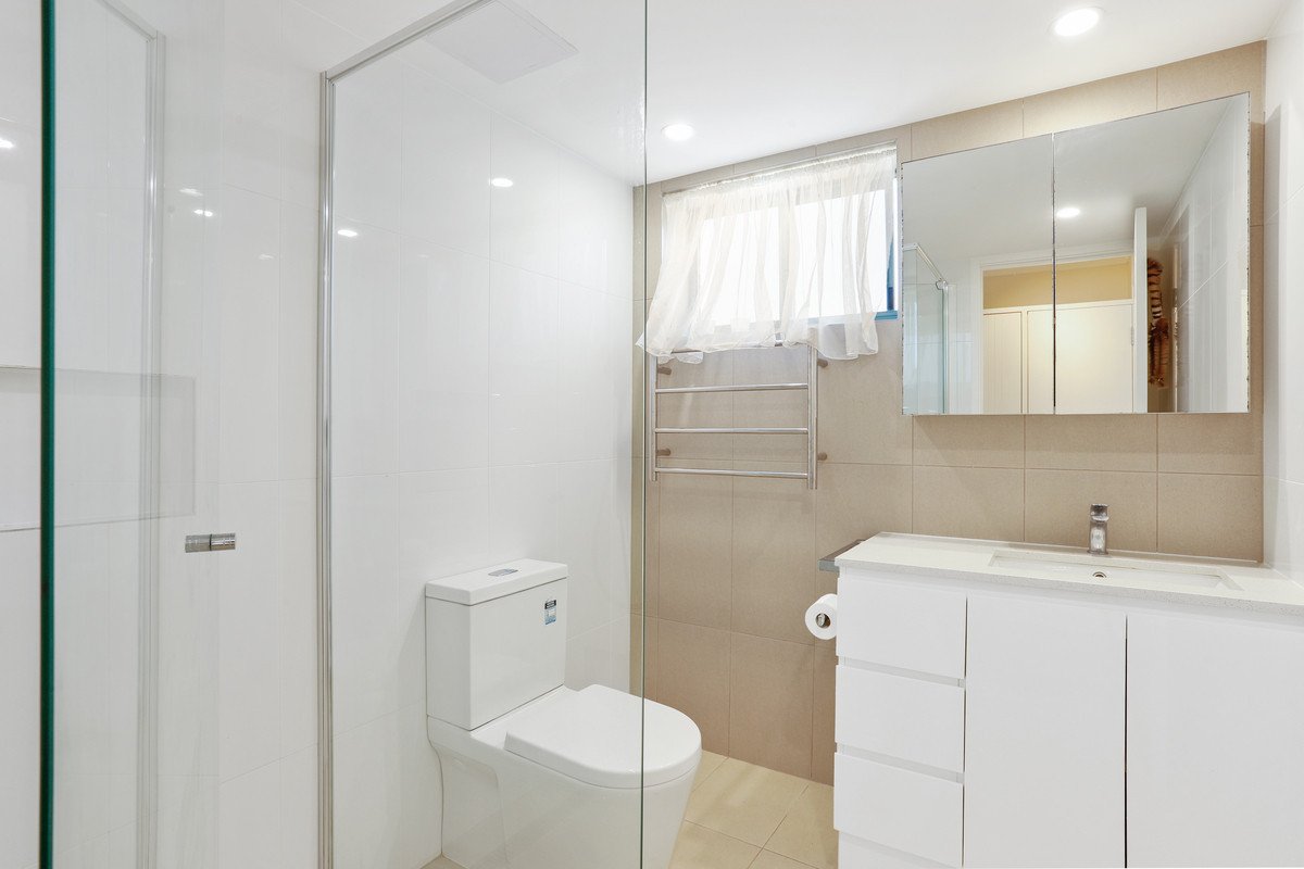 12/1 Burleigh Street BURLEIGH HEADS 6