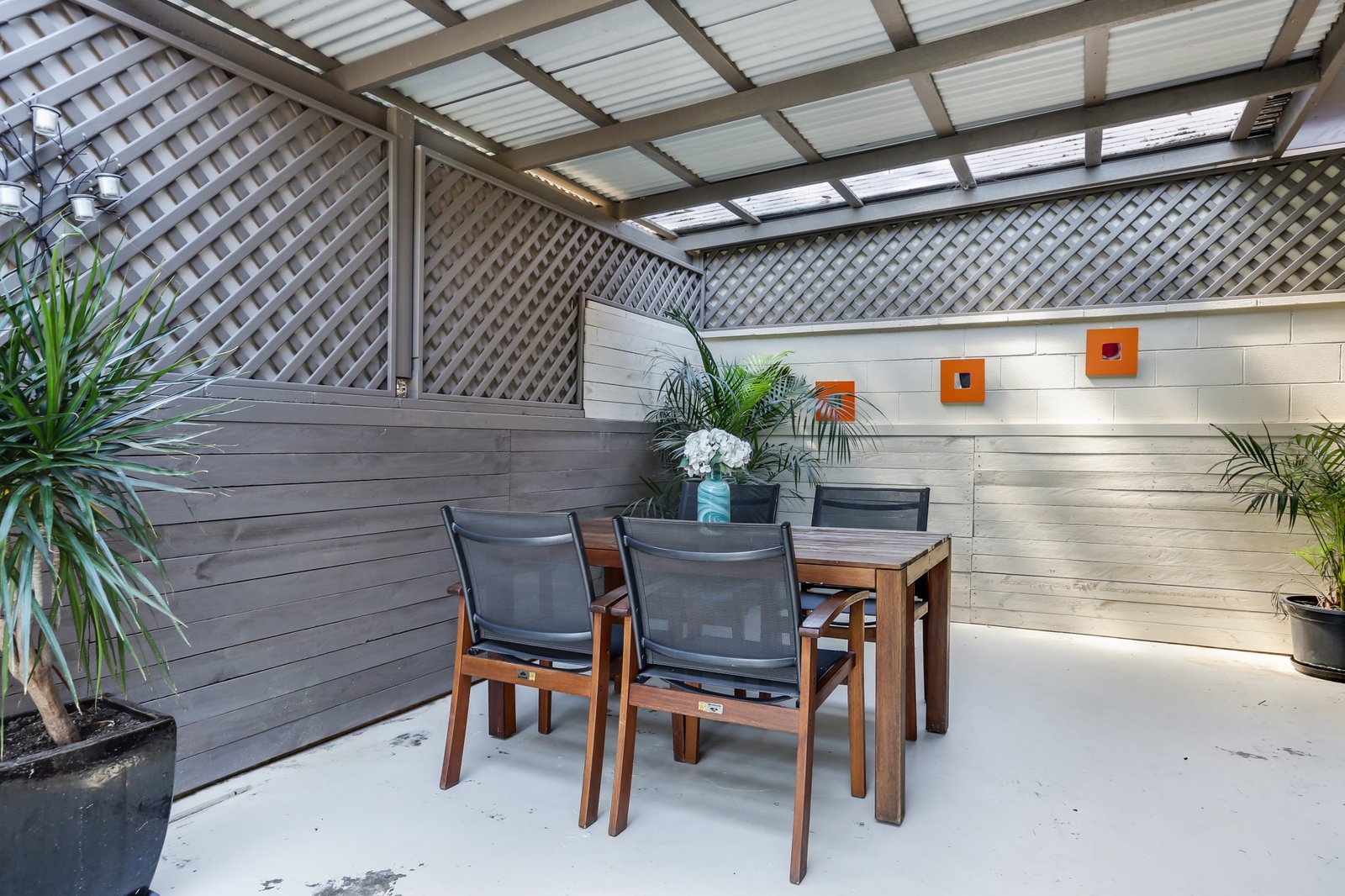 121 Compton Street DAPTO 9