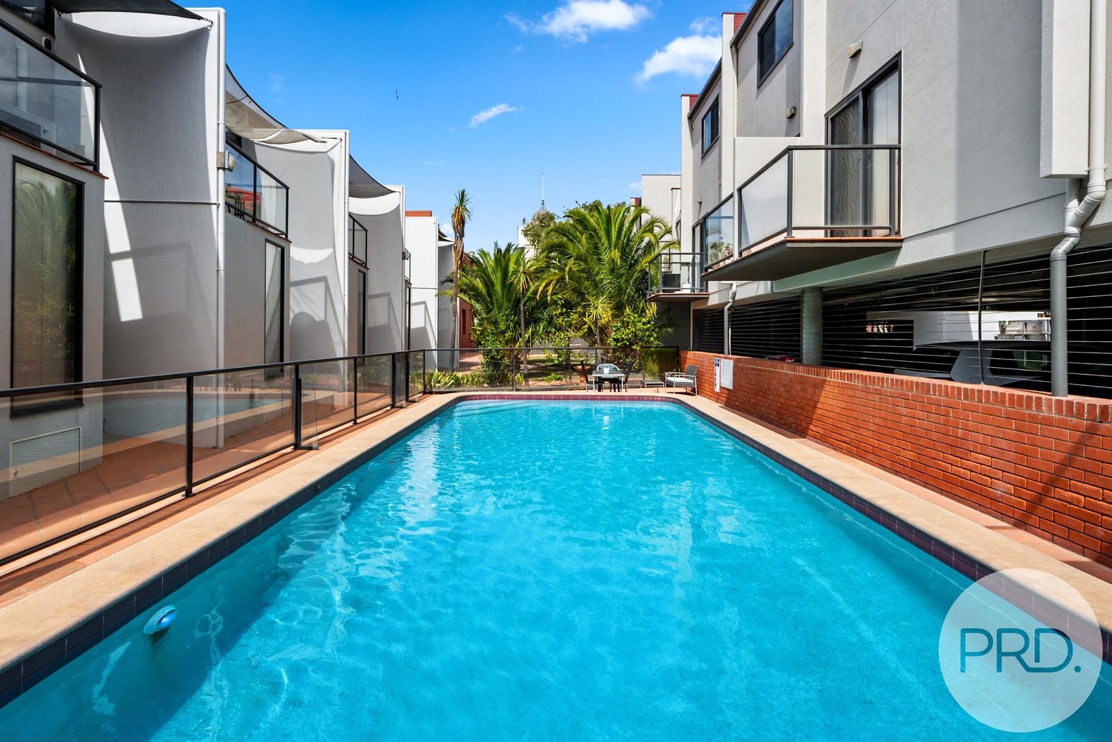 12/1 Creswells Row HOBART 2