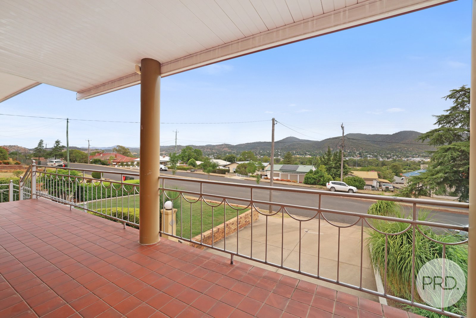 121 Crown Street TAMWORTH 5