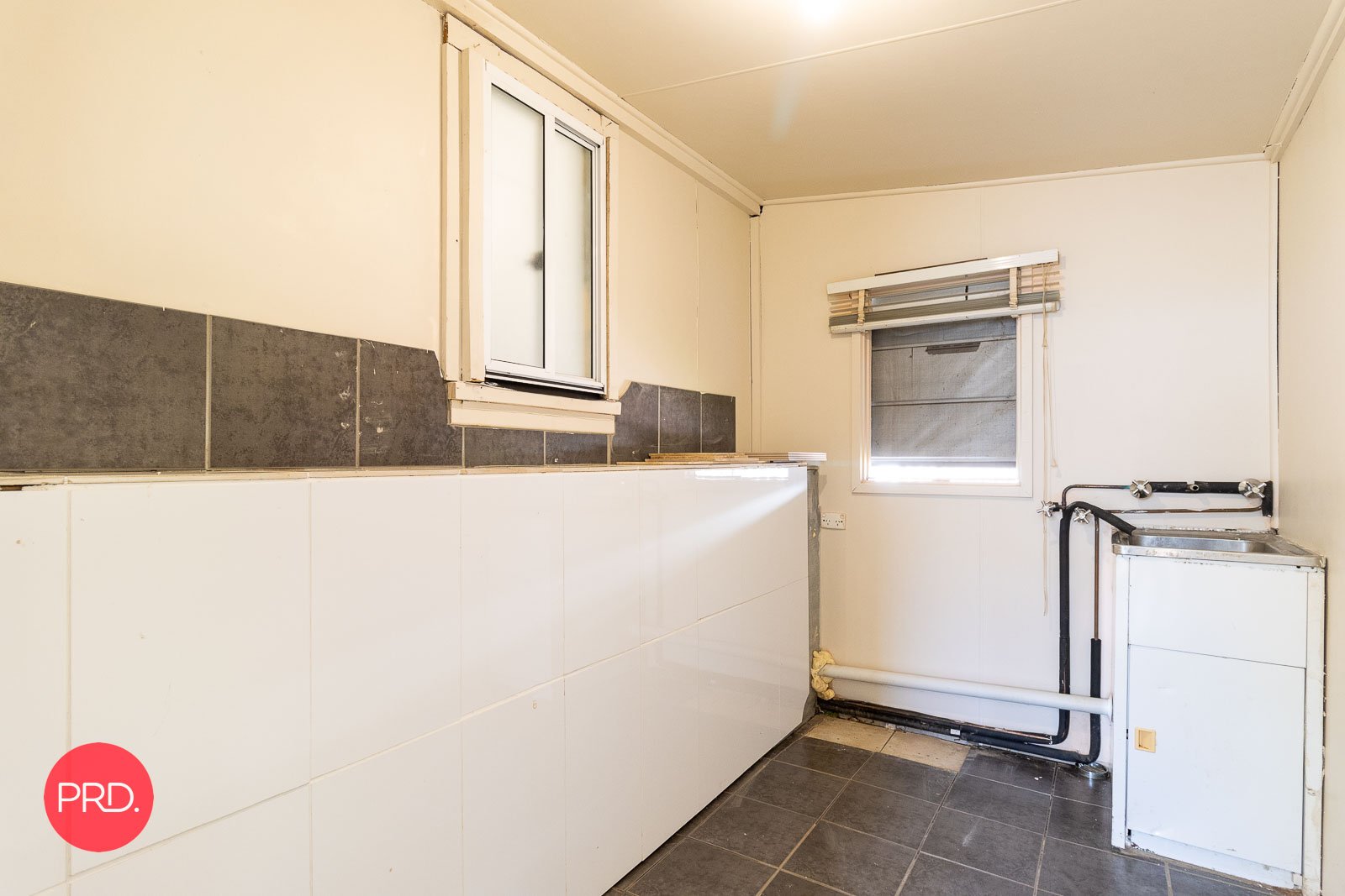 121 Foxlow Street CAPTAINS FLAT 8