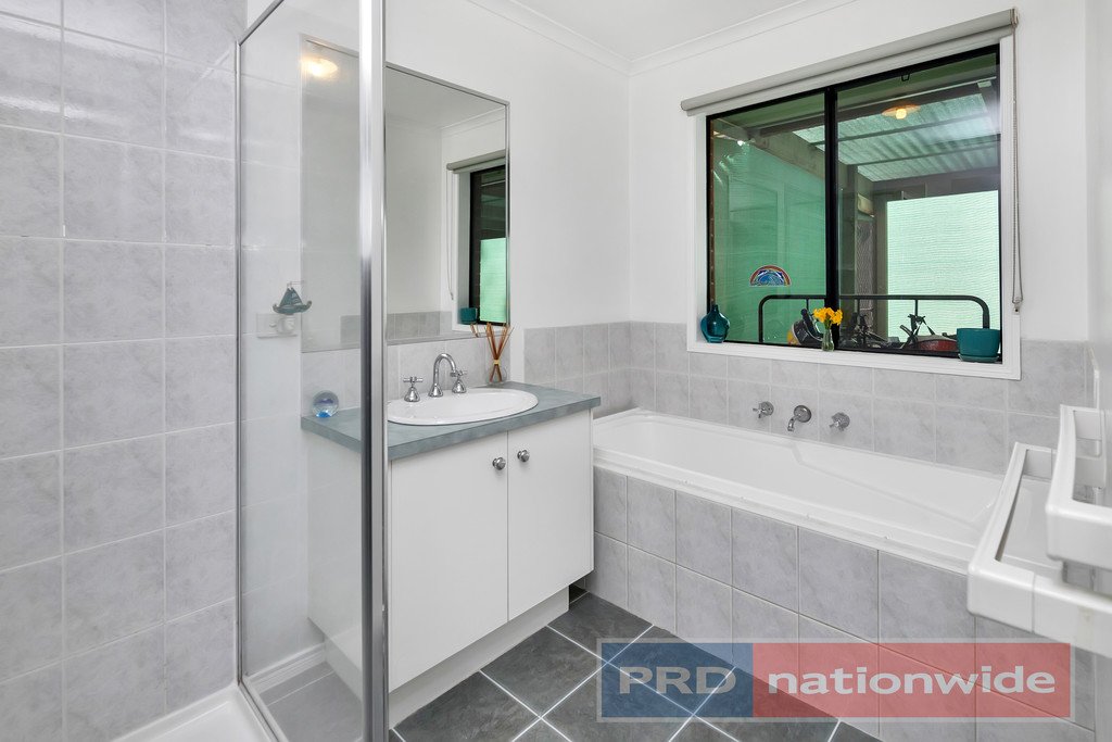 121 Grevillea Drive ENFIELD 11