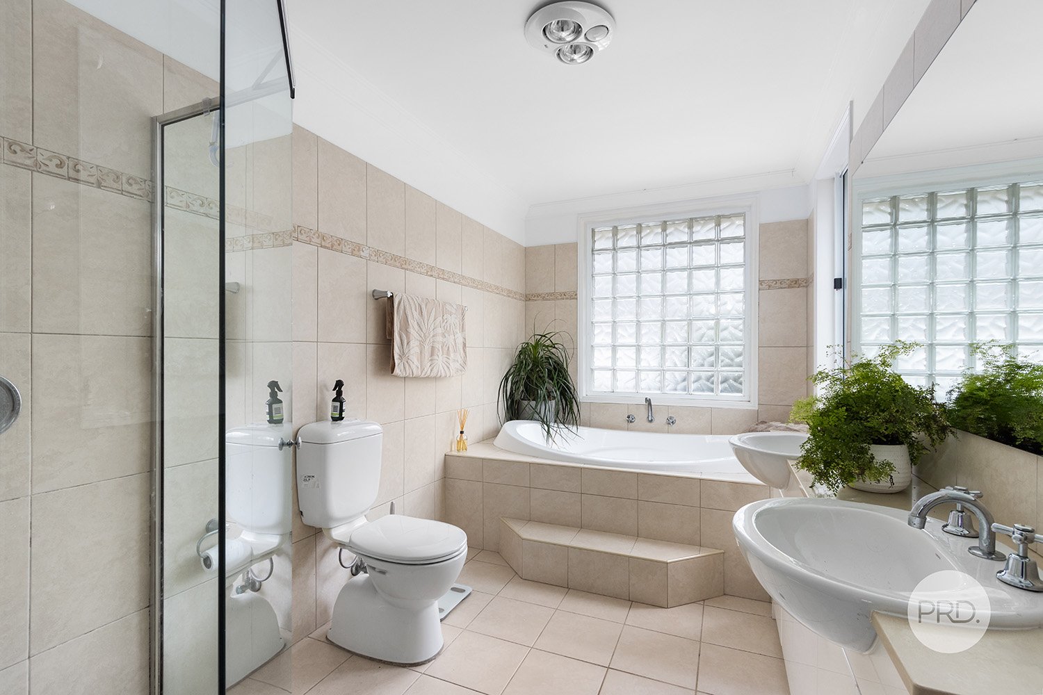 121 Gungah Bay Road OATLEY 12