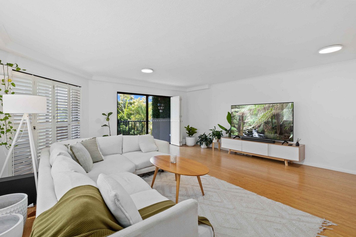 1/21 Hill Avenue Burleigh Heads 2