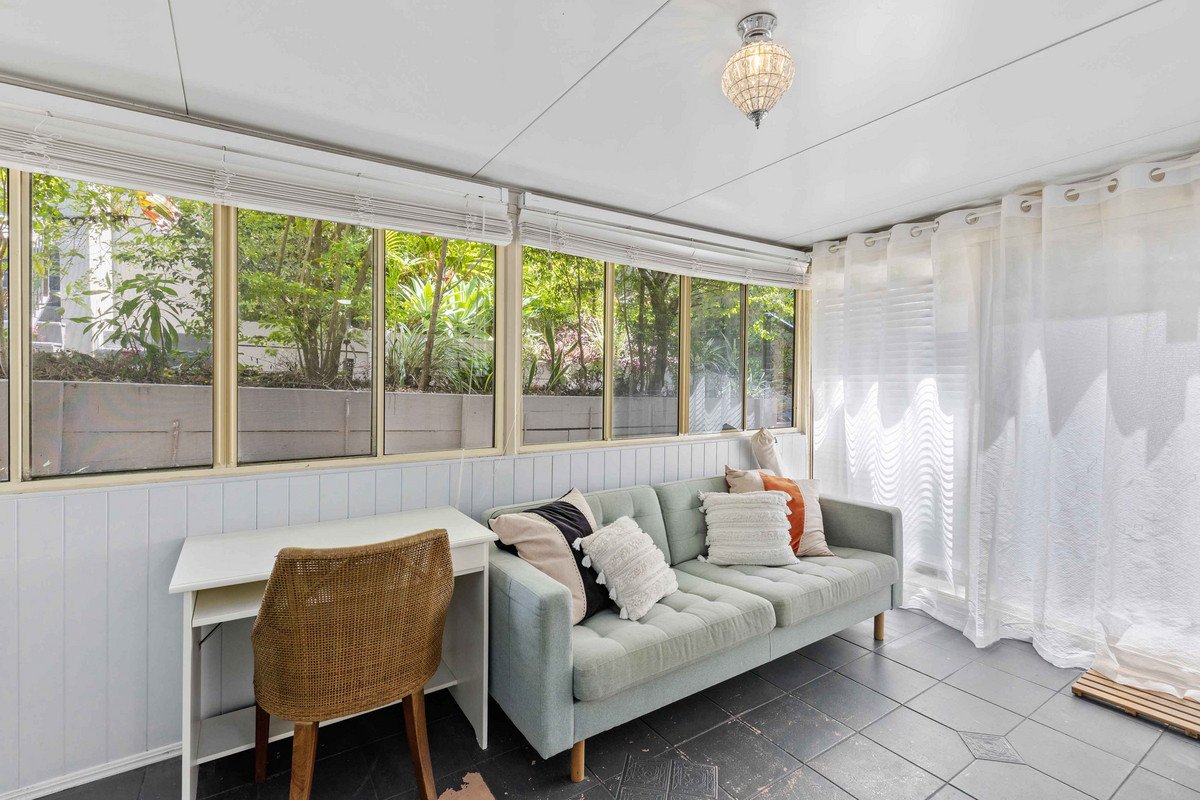 1/21 Hill Avenue Burleigh Heads 8