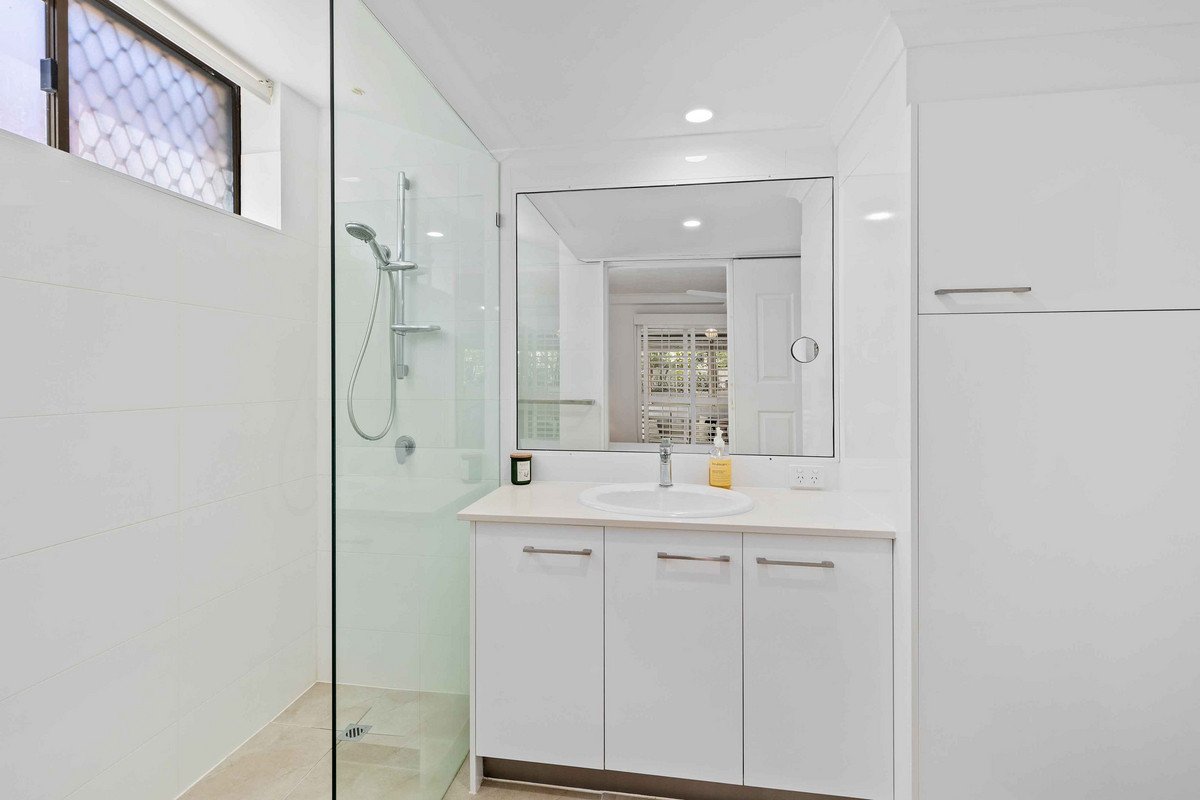 1/21 Hill Avenue Burleigh Heads 12