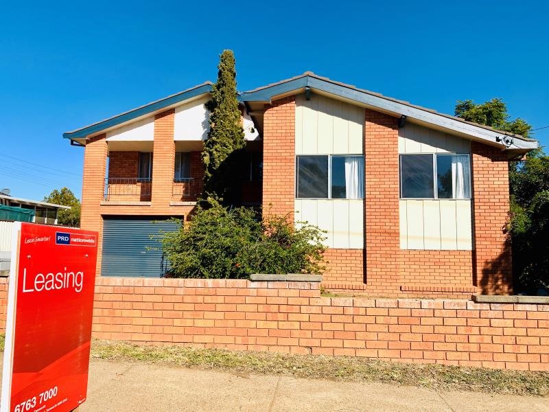 121 Hillvue Road TAMWORTH 1