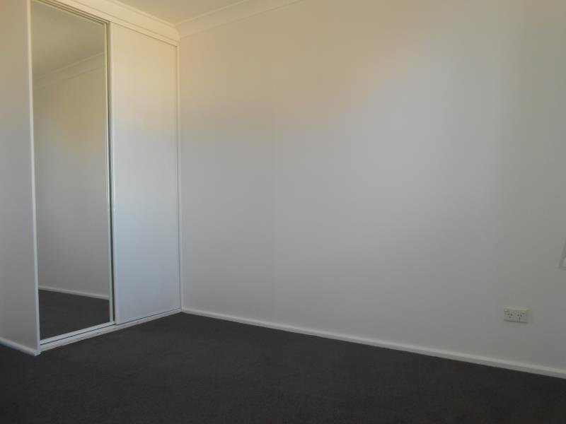 121 Hillvue Road TAMWORTH 8