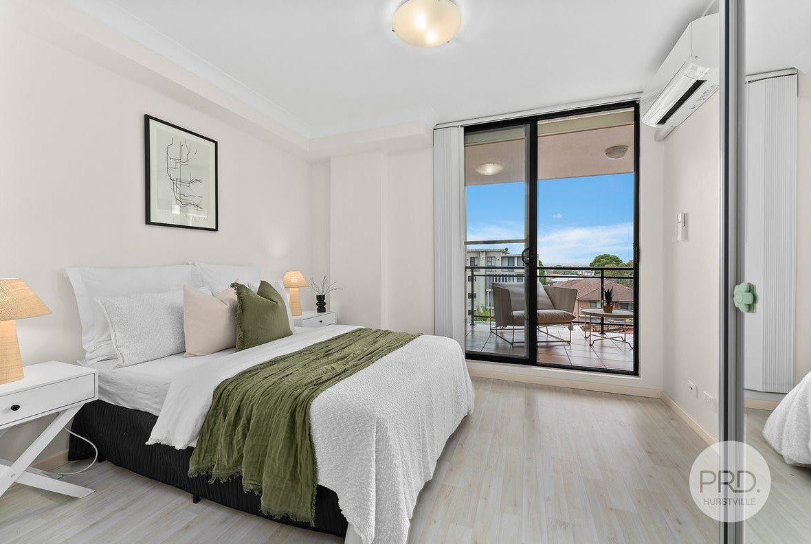 12/1 Kensington Street KOGARAH 4