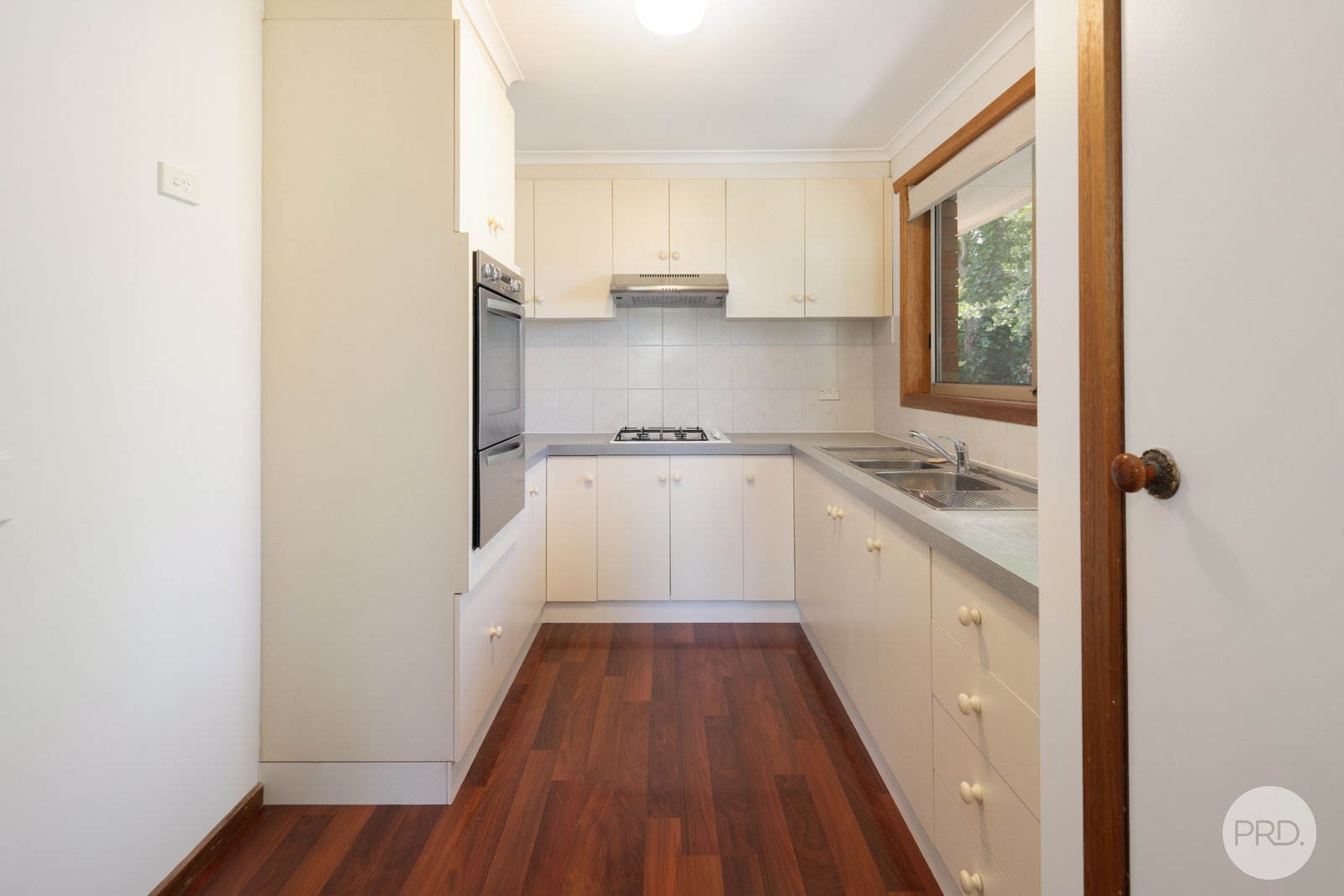 1/21 Mckee Street GOLDEN POINT 2