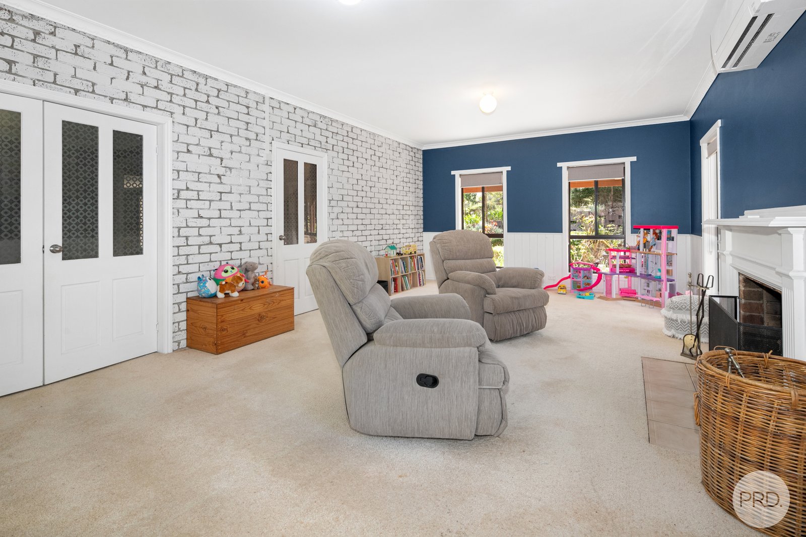 121 Moss Avenue MOUNT HELEN 4