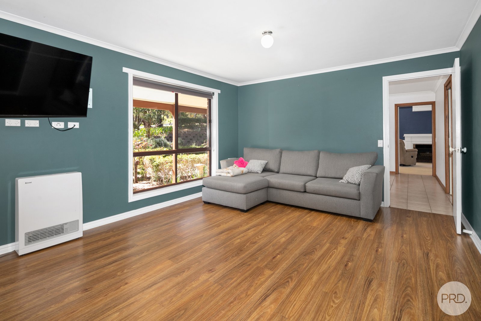 121 Moss Avenue MOUNT HELEN 7