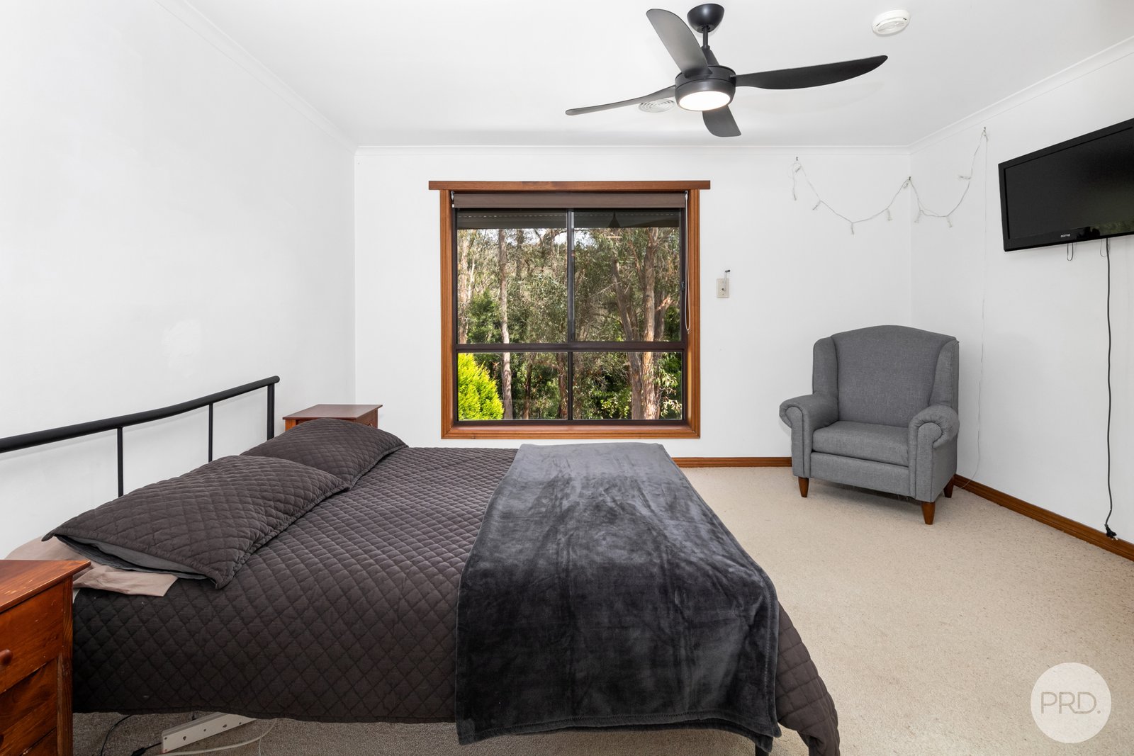 121 Moss Avenue MOUNT HELEN 9