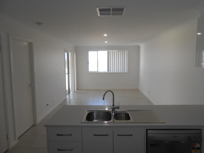 1/21 Mulconda Close TAMWORTH 4